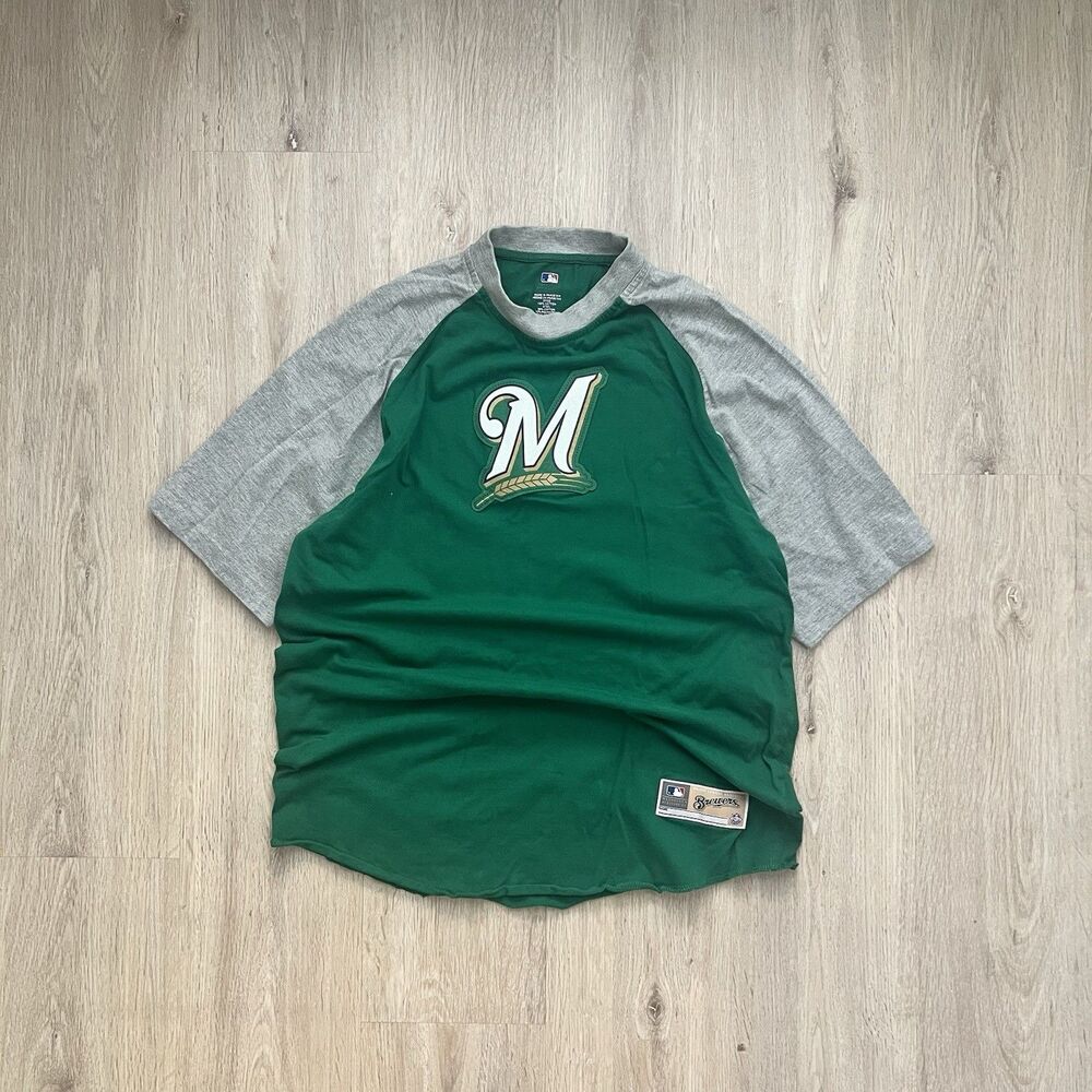 Milwaukee Brewers T-Shirt Mens Large MLB Baseball Patch Logo Tee